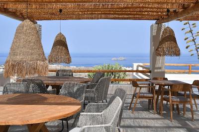 MYTHIC EXCLUSIVE RETREAT