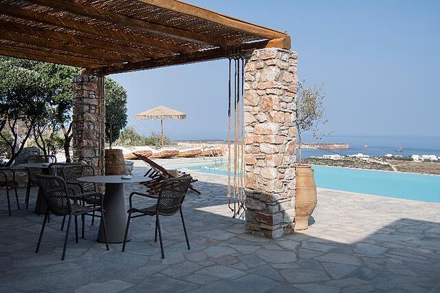 MYTHIC EXCLUSIVE RETREAT