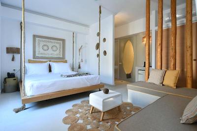 MYTHIC EXCLUSIVE RETREAT