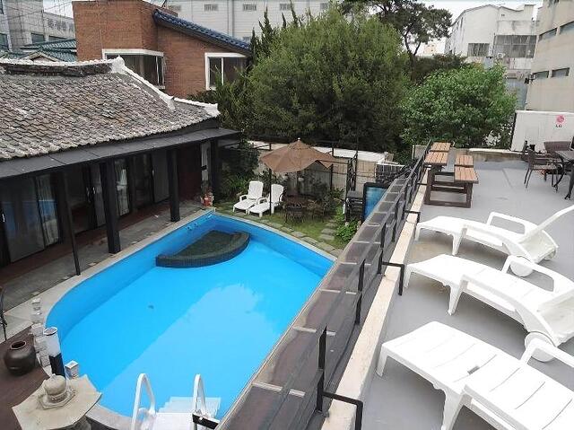 THE STYLE GUESTHOUSE