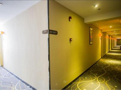 7 DAYS PREMIUM SHENZHEN SHIYAN CENTRE BRANCH