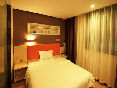 7 DAYS PREMIUM SHENZHEN SHIYAN CENTRE BRANCH