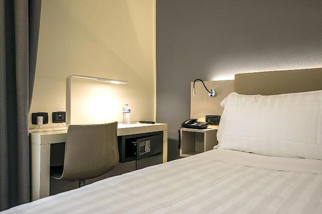 43 STATION HOTEL