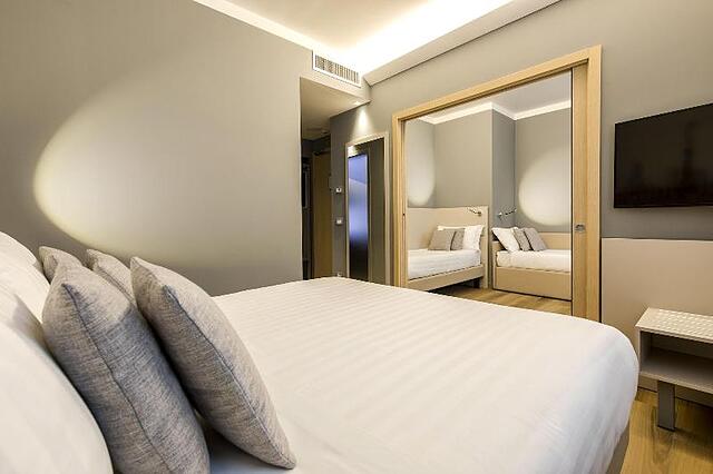 43 STATION HOTEL