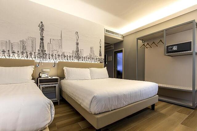 43 STATION HOTEL
