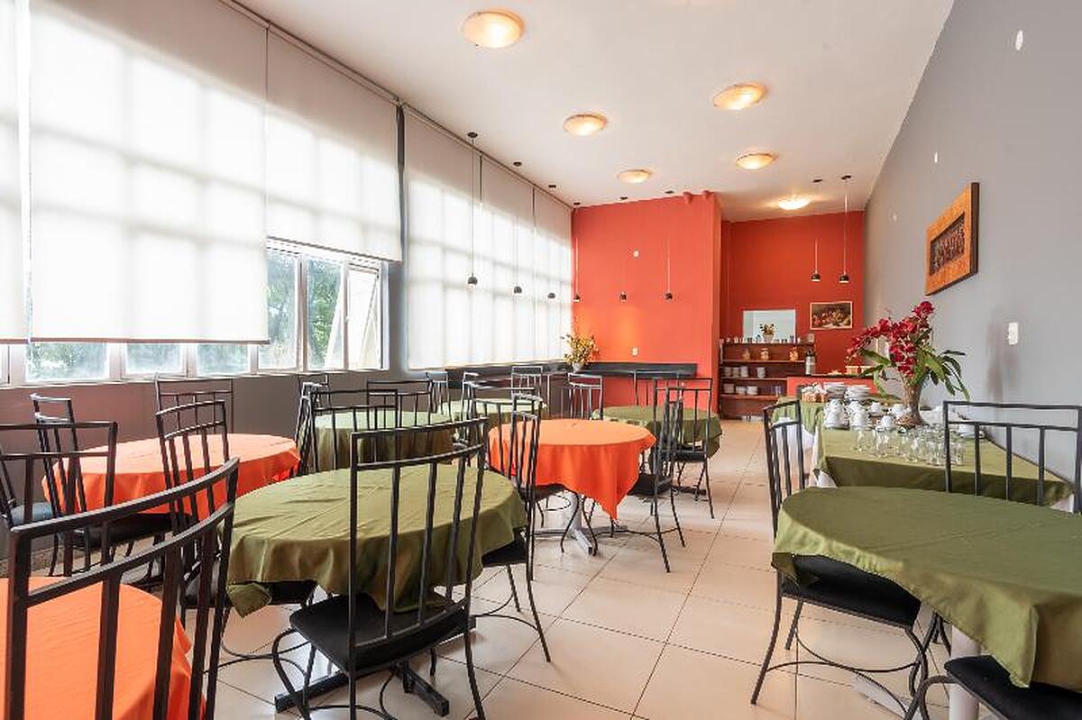 OYO Hotel LEspace