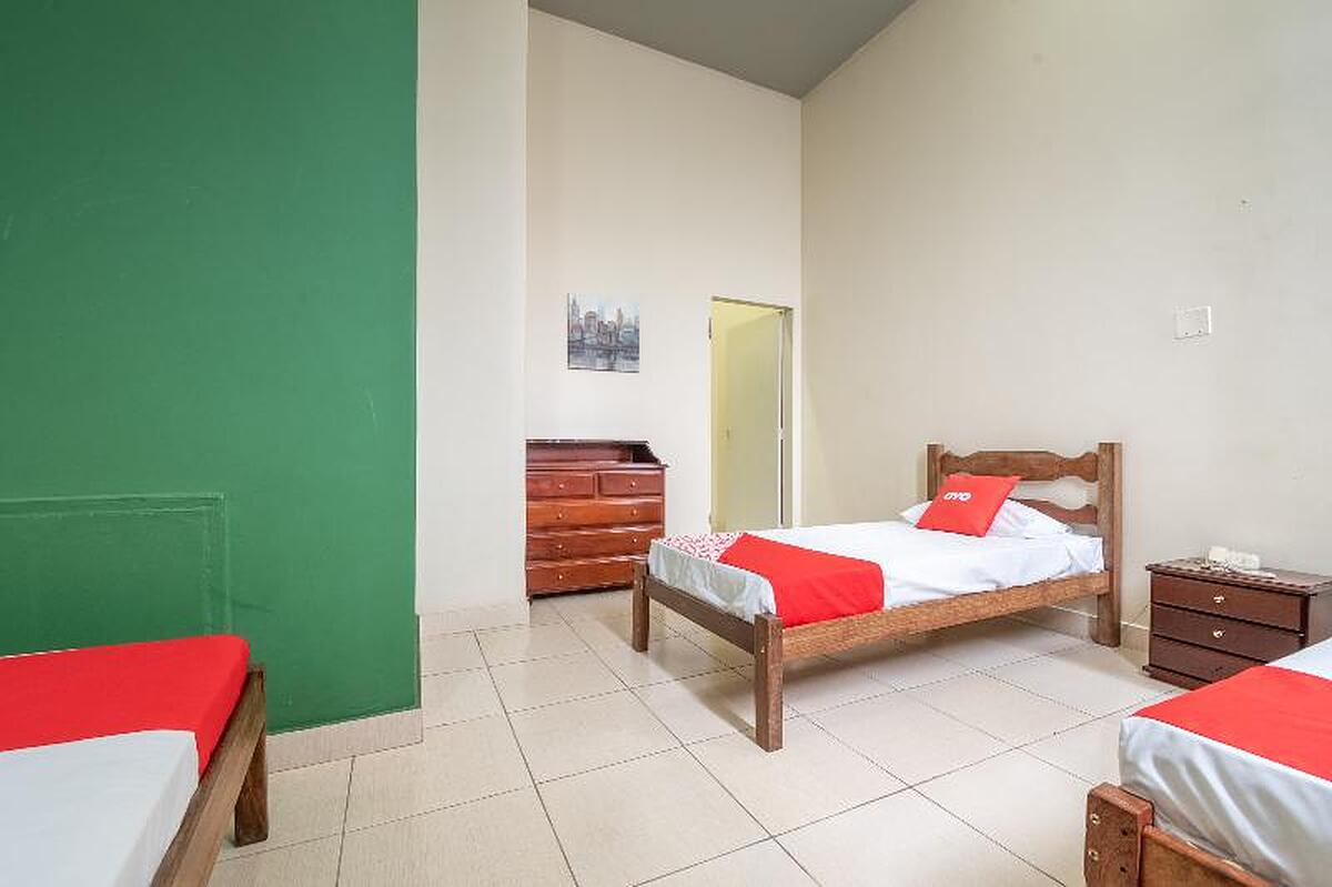 OYO Hotel LEspace