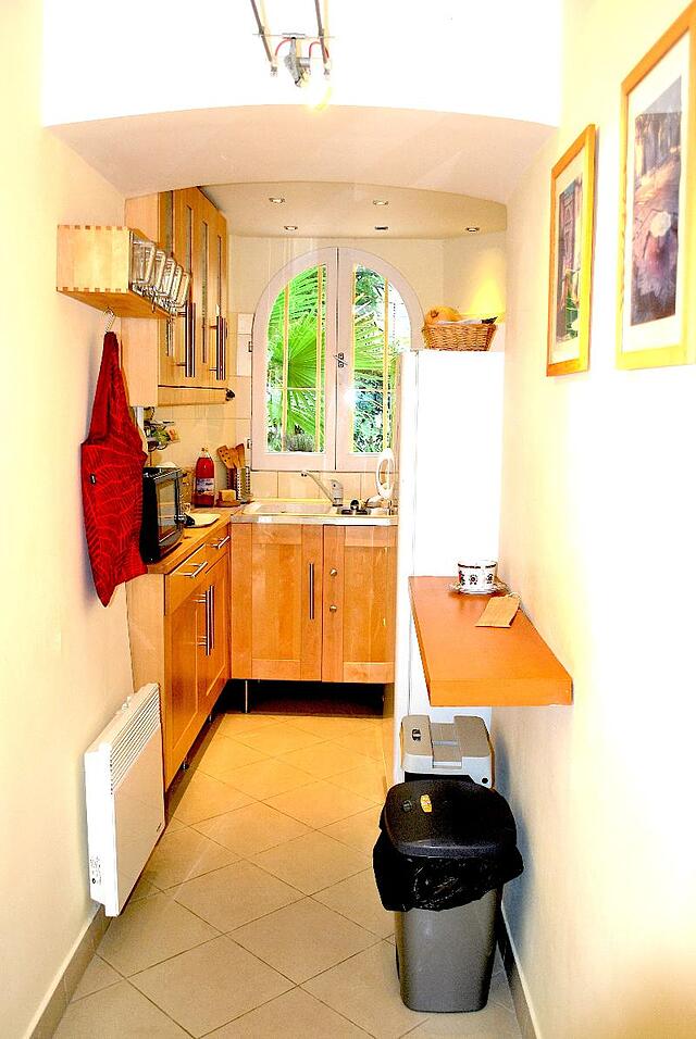 LEVON ACCOMMODATION