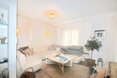 LEVON ACCOMMODATION