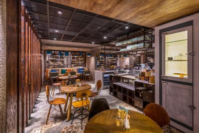 اینترکنتینانتال مسقط