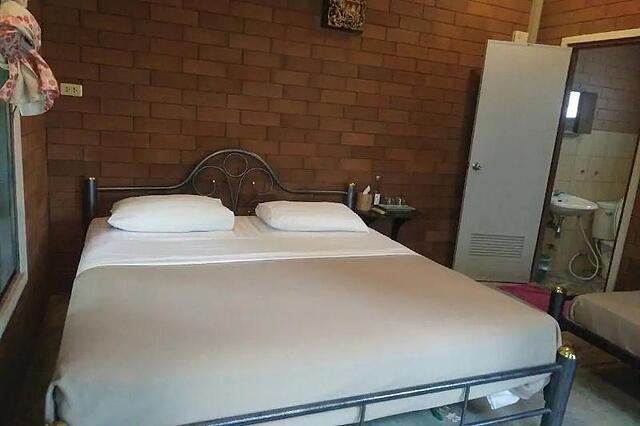 GONGKAEW HUENKUM HOSTEL