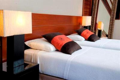 Oure Lodge Beach Resort
