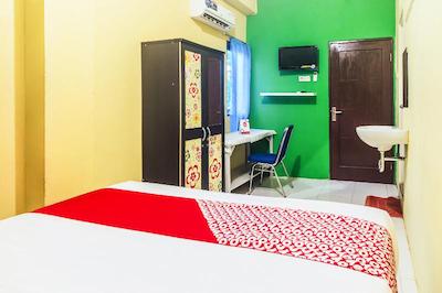 Oyo 2165 Alyah Guest House Syariah