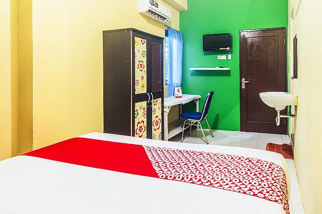 Oyo 2165 Alyah Guest House Syariah