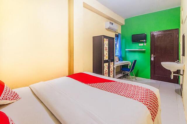Oyo 2165 Alyah Guest House Syariah