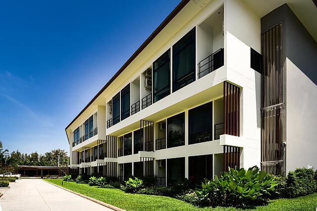THE BEACH RESIDENCE