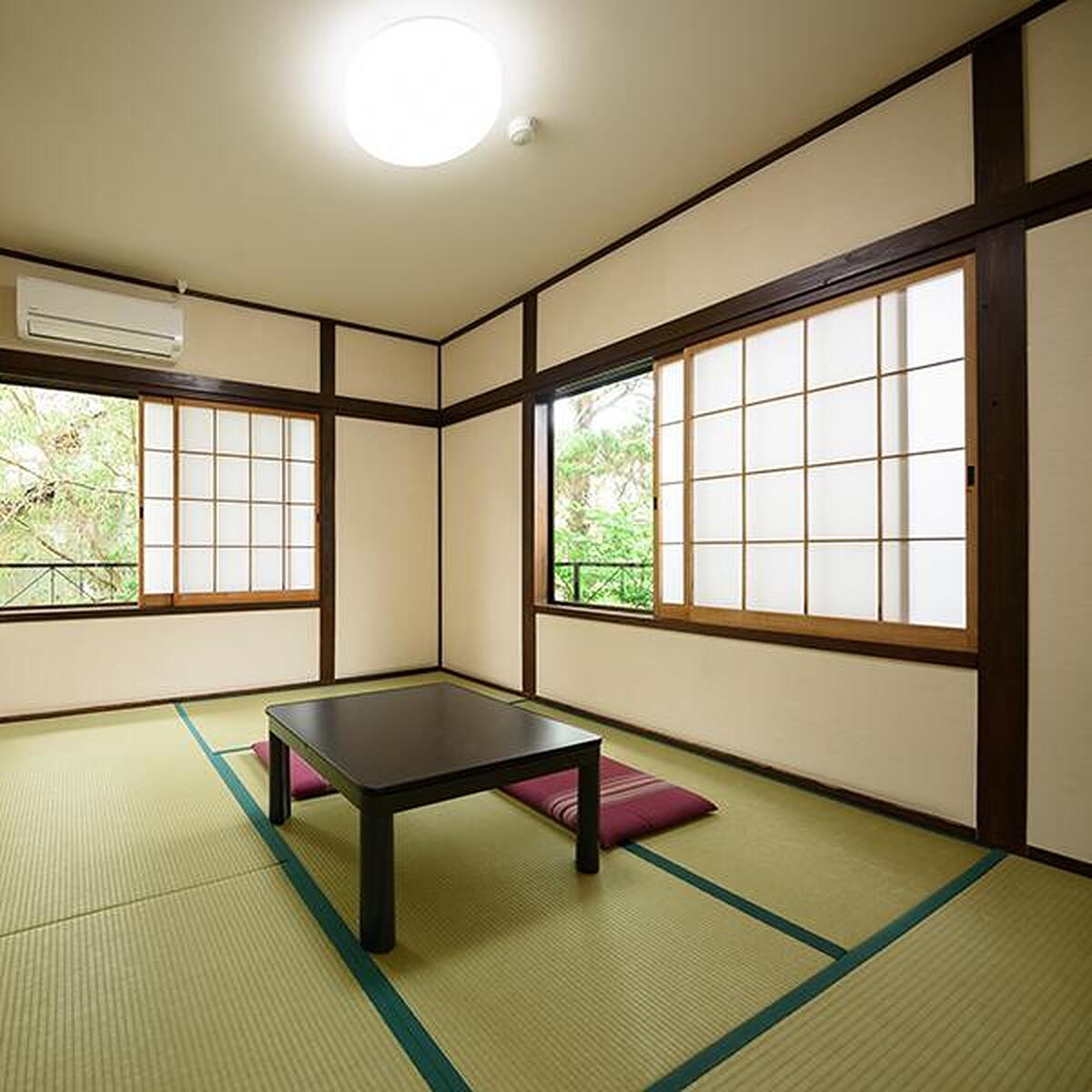 YUFUIN IYOTOMI