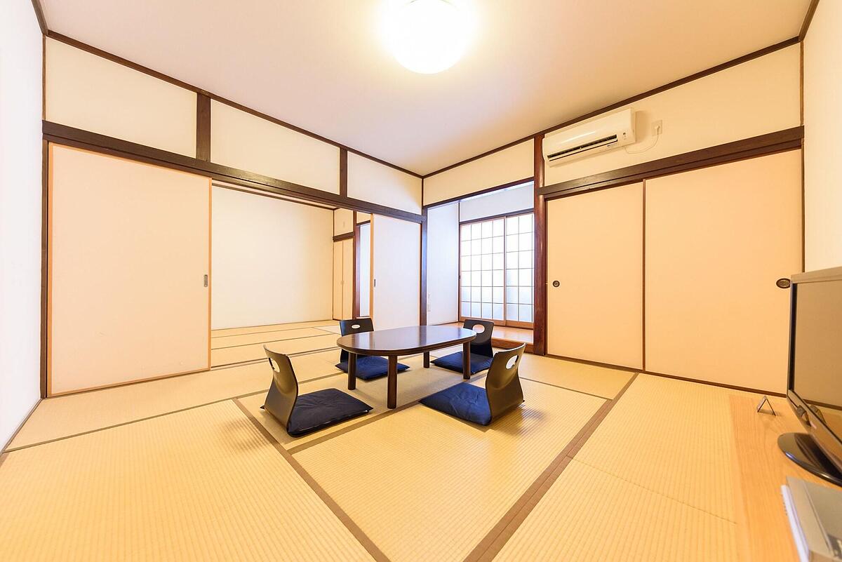 YUFUIN IYOTOMI