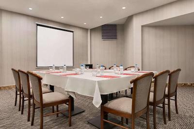 رامادا بای ویندهام وان