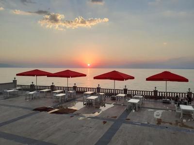 رامادا بای ویندهام وان