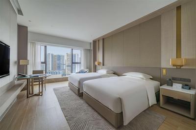 DoubleTree Shenzhen Nanshan Hotel & Residences