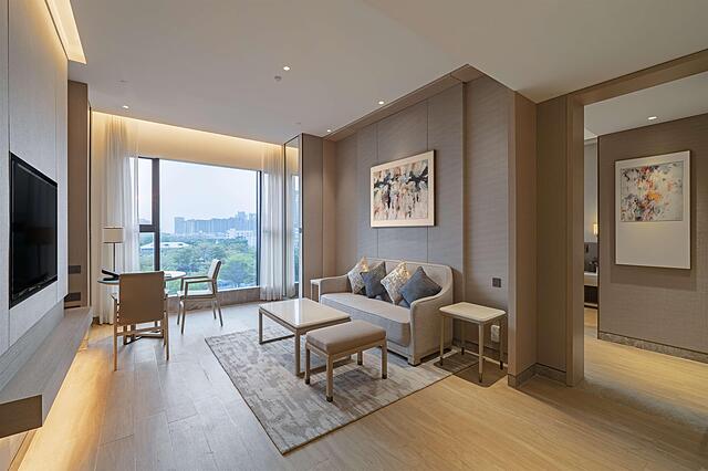 DoubleTree Shenzhen Nanshan Hotel & Residences