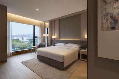 DoubleTree Shenzhen Nanshan Hotel & Residences
