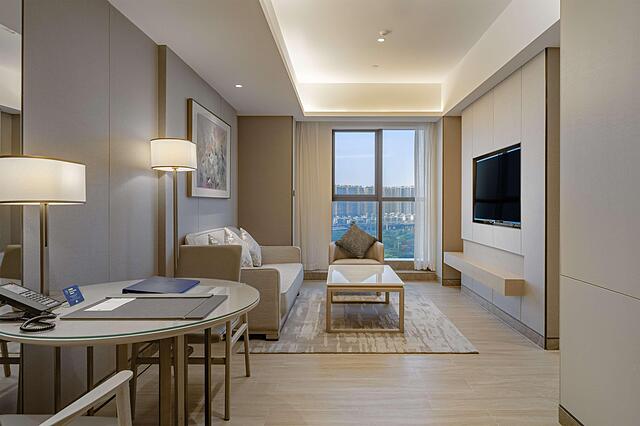 DoubleTree Shenzhen Nanshan Hotel & Residences