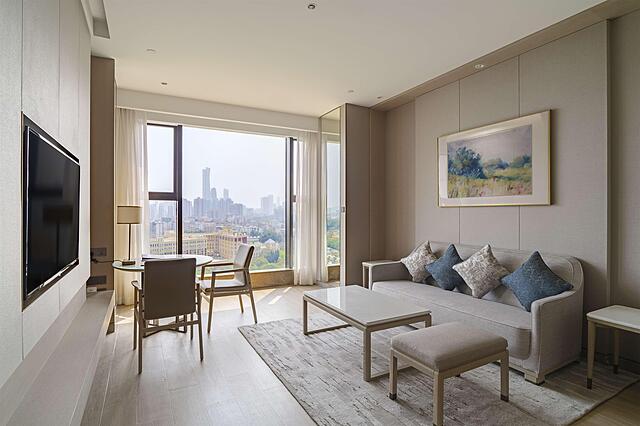 DoubleTree Shenzhen Nanshan Hotel & Residences