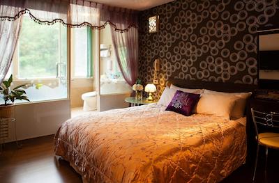 VALENTINE SPA ACCOMMODATION