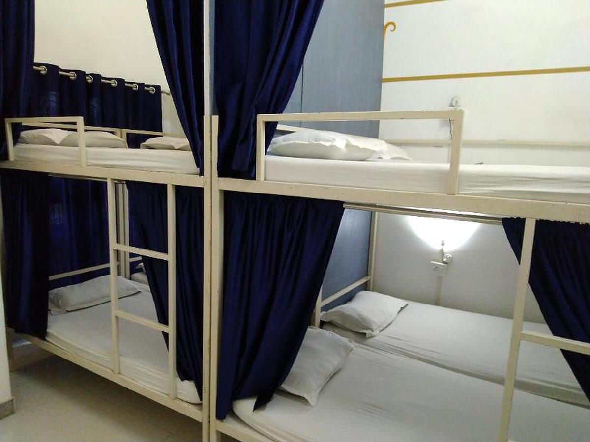 ROADHOUSE HOSTELS VARANASI
