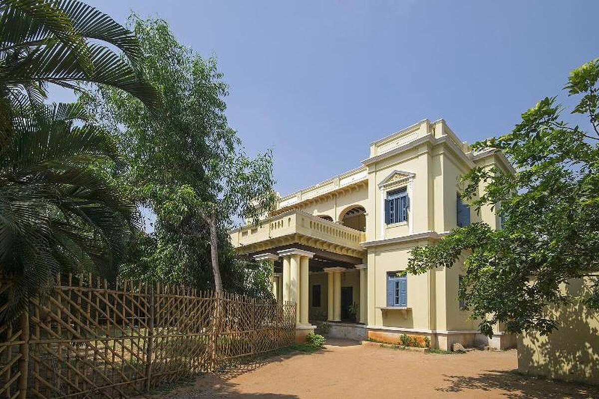 THE MANSION 1907