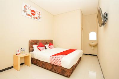 OYO 331 Osuko Residence