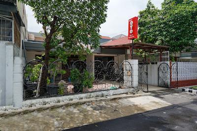 OYO 331 Osuko Residence