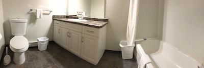 Nettys Nest Visitor Lodge