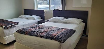 Nettys Nest Visitor Lodge