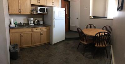 Nettys Nest Visitor Lodge