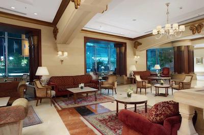 هیلتون بیروت هبتور گرند