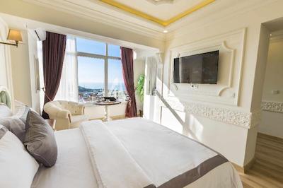 Andalouse Elegant Suit Hotel