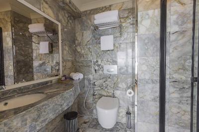 Andalouse Elegant Suit Hotel