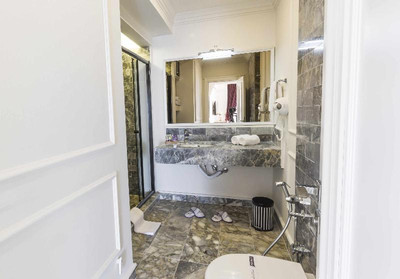 Andalouse Elegant Suit Hotel