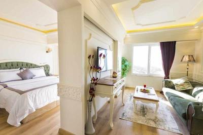Andalouse Elegant Suit Hotel