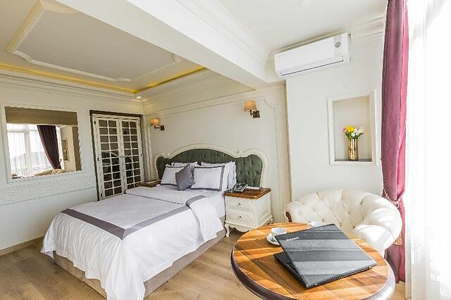Andalouse Elegant Suit Hotel