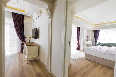 Andalouse Elegant Suit Hotel