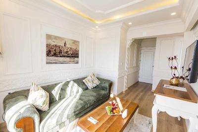 Andalouse Elegant Suit Hotel