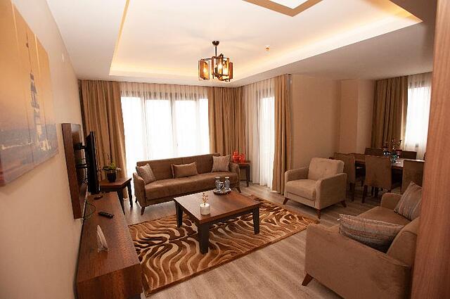 Empula Hotel & Residences