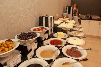 Empula Hotel & Residences