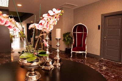 Empula Hotel & Residences