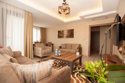 Empula Hotel & Residences