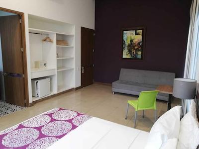 ملیک هتل بوتیک